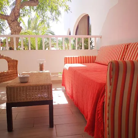 Comfortable Cleo With Large Terrace * Costa Teguise