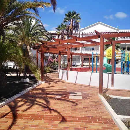 Comfortable Cleo With Large Terrace *