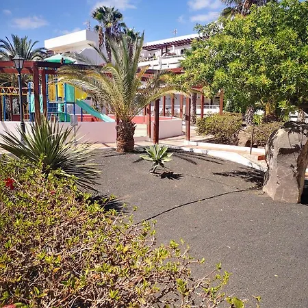 Comfortable Cleo With Large Terrace Lägenhet Costa Teguise