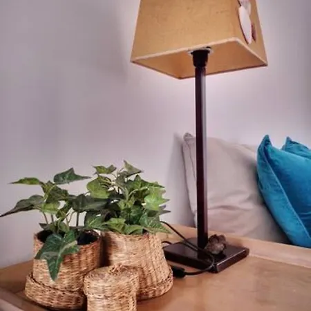 Comfortable Cleo With Large Terrace Апартаменты