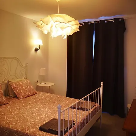Comfortable Cleo With Large Terrace Апартаменты